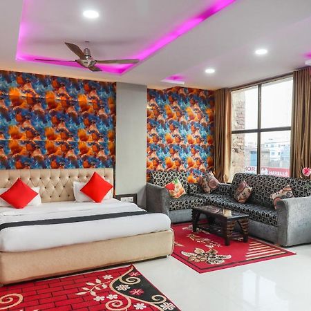 Darbhanga Capital O 70631 Hotel Dwarka International מראה חיצוני תמונה