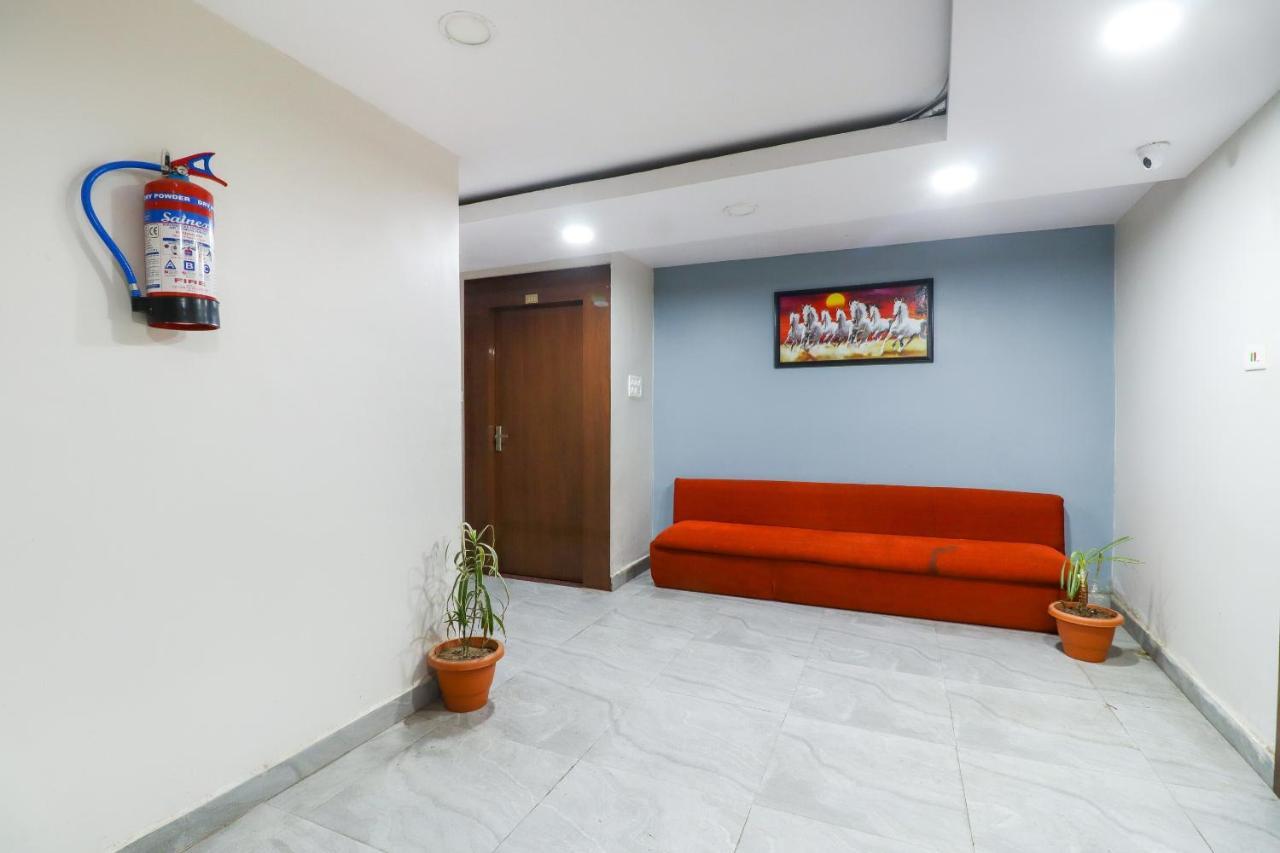 Darbhanga Capital O 70631 Hotel Dwarka International מראה חיצוני תמונה